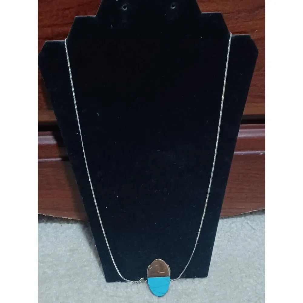 BANANA REPUBLIC Gold-Toned Chain w/ Turquoise-Colored Pendant, 30
